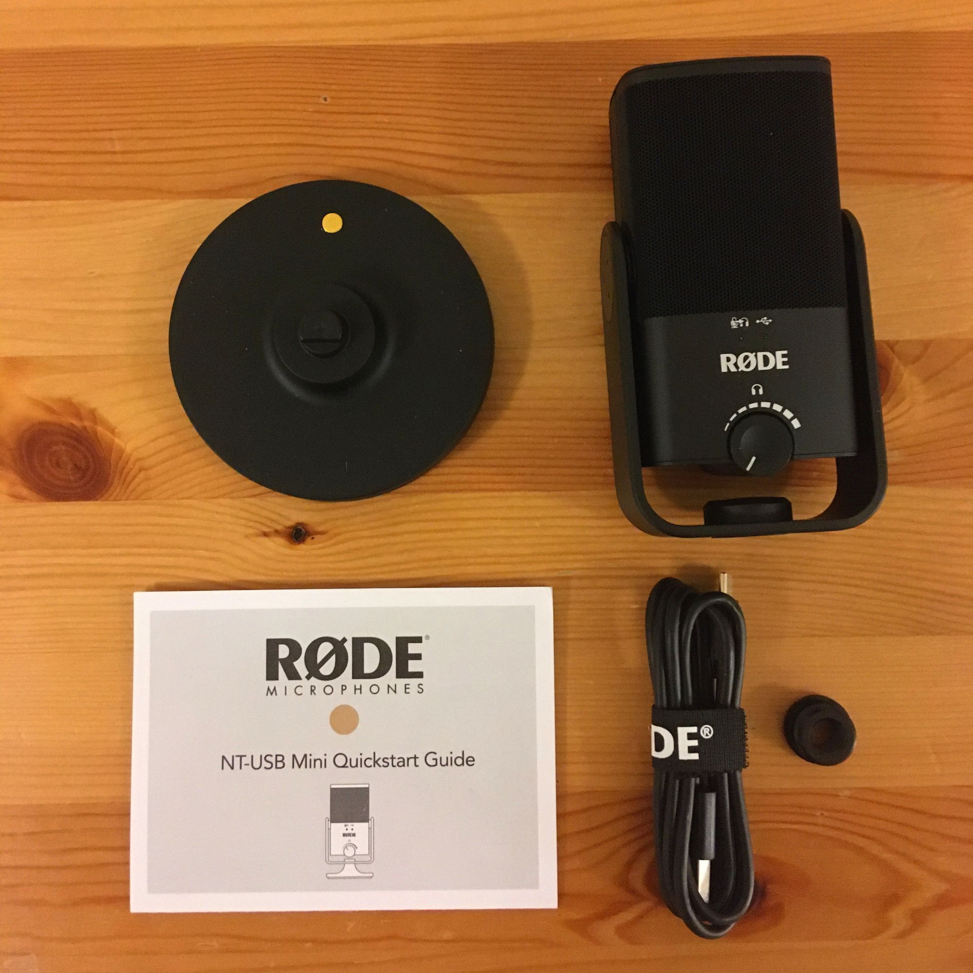 Rode PodMic USB Unboxing and First look! 